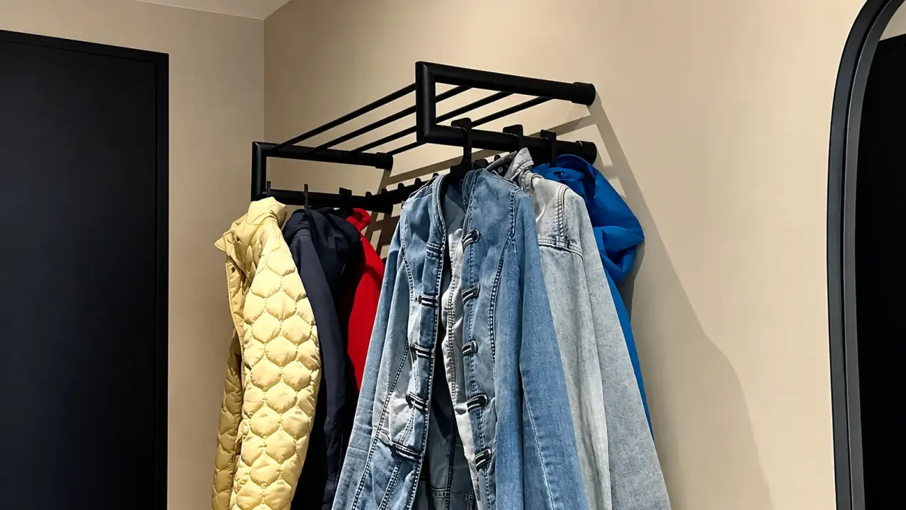 Garderobe für einen schmalen Flur
